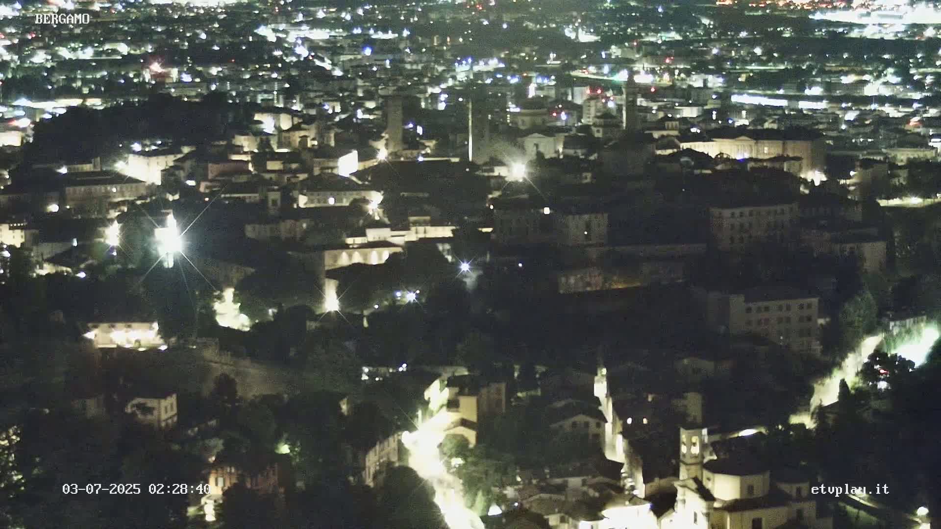 Bergamo City Skyline Live Cam - Bergamo,Lombardy, Italy