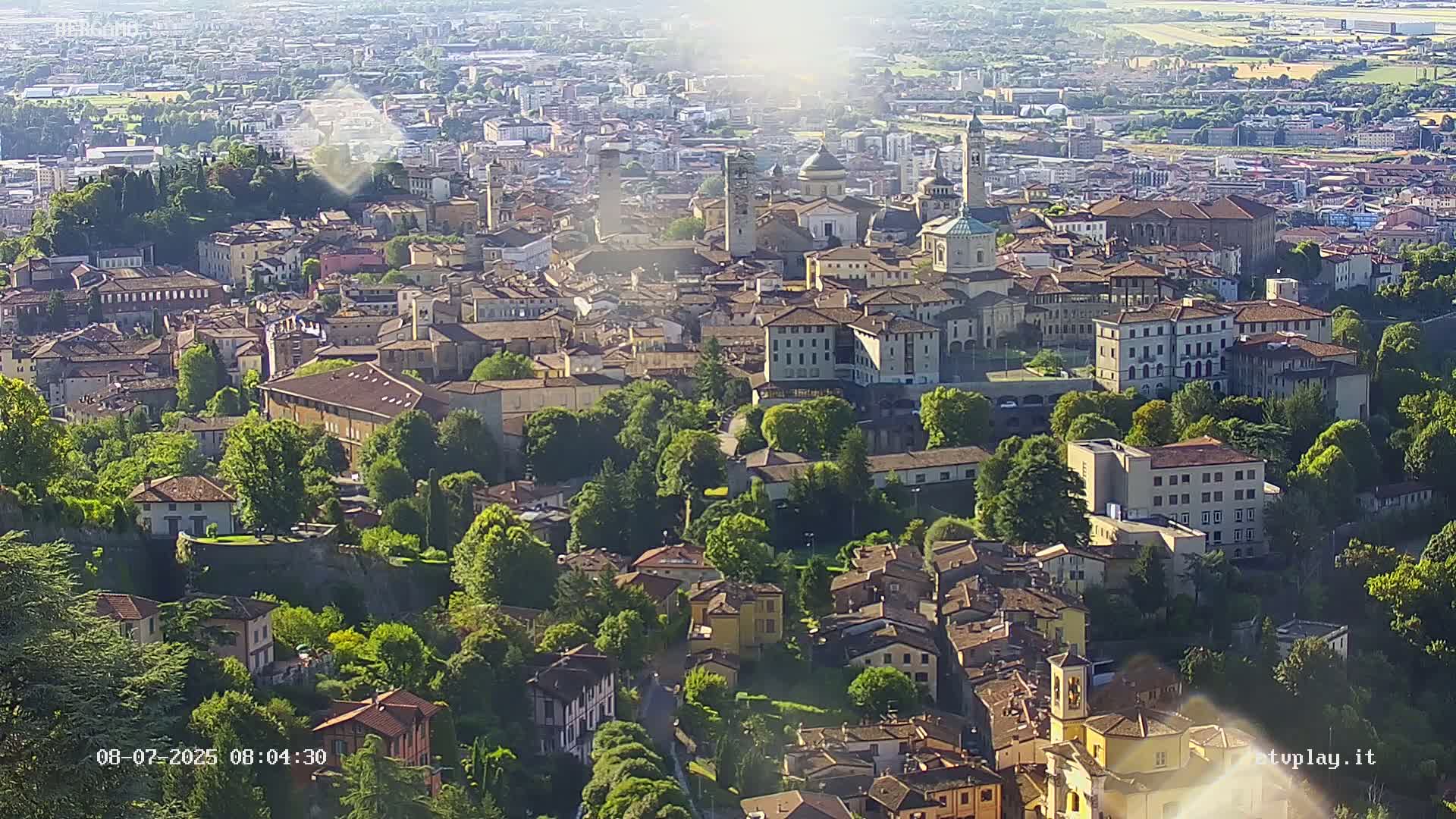 Bergamo City Skyline Live Cam - Bergamo,Lombardy, Italy