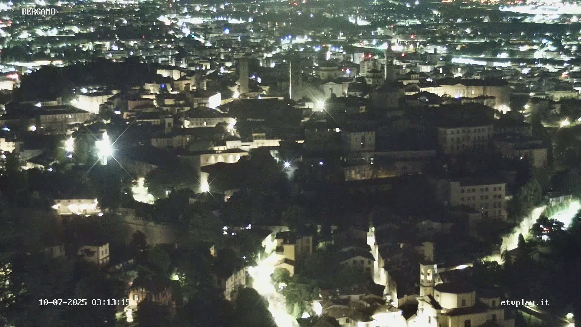 Bergamo City Skyline Live Cam - Bergamo,Lombardy, Italy