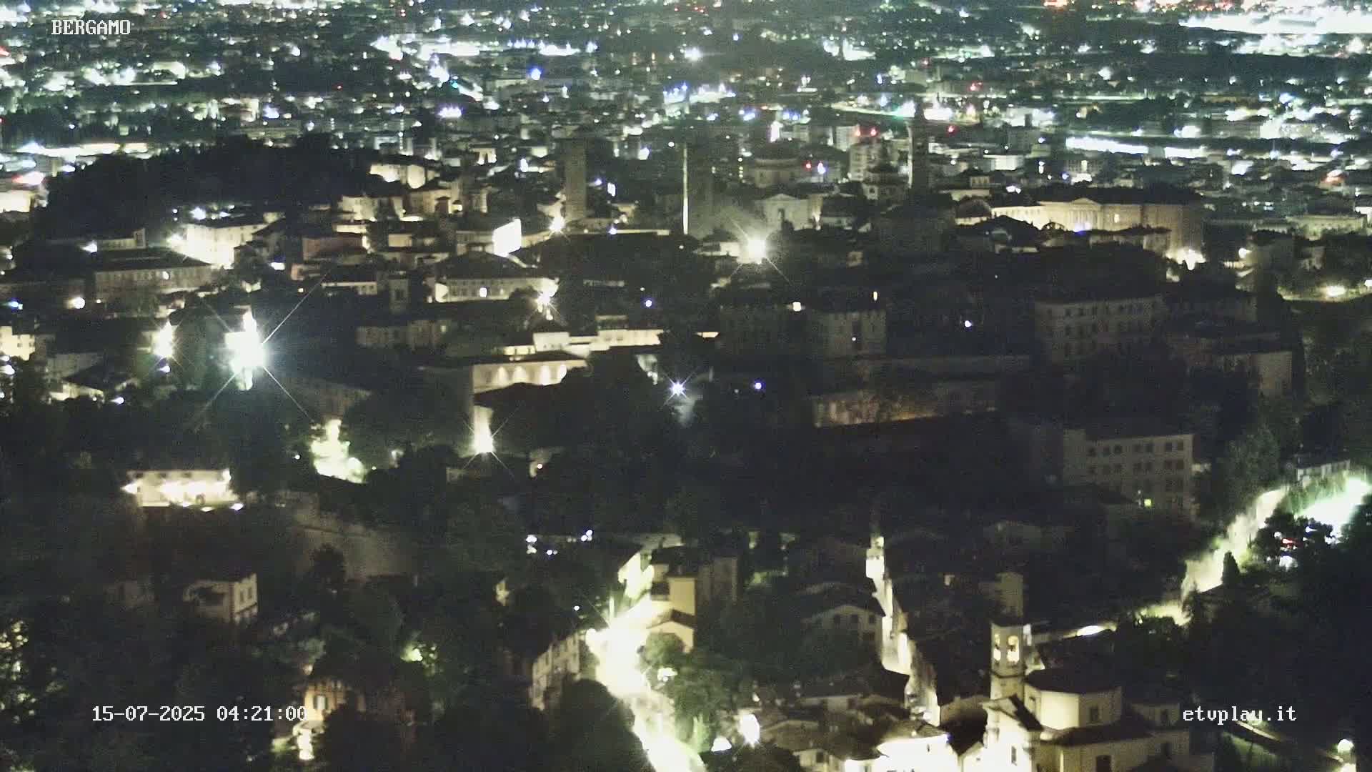 Bergamo City Skyline Live Cam - Bergamo,Lombardy, Italy