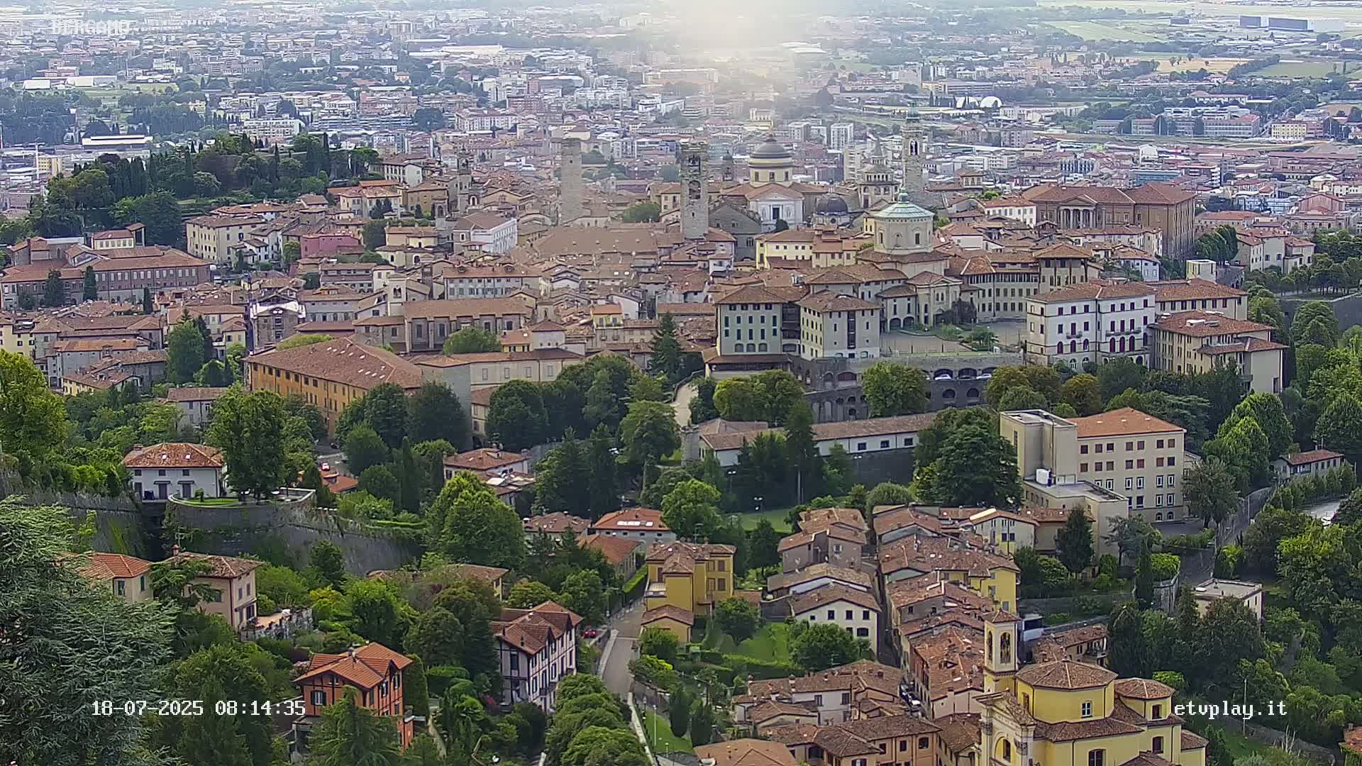 Bergamo City Skyline Live Cam - Bergamo,Lombardy, Italy