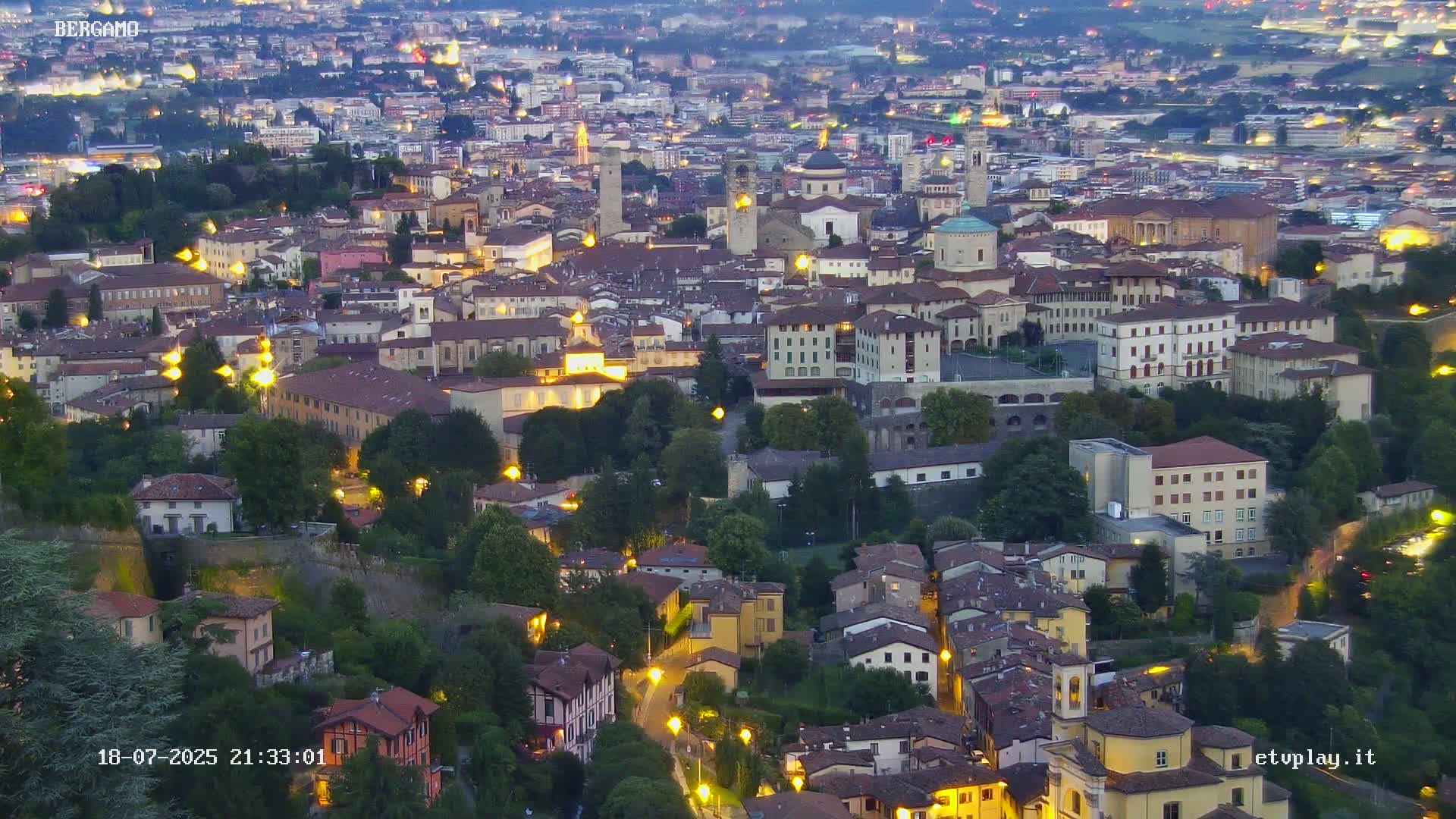 Bergamo City Skyline Live Cam - Bergamo,Lombardy, Italy