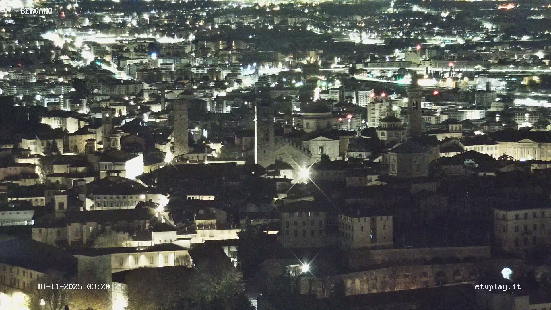 Bergamo City Skyline Live Cam - Bergamo,Lombardy, Italy