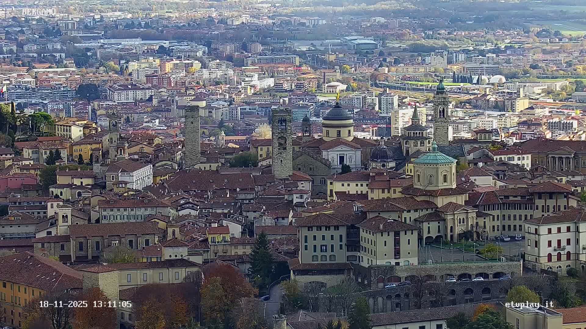 Bergamo City Skyline Live Cam - Bergamo,Lombardy, Italy