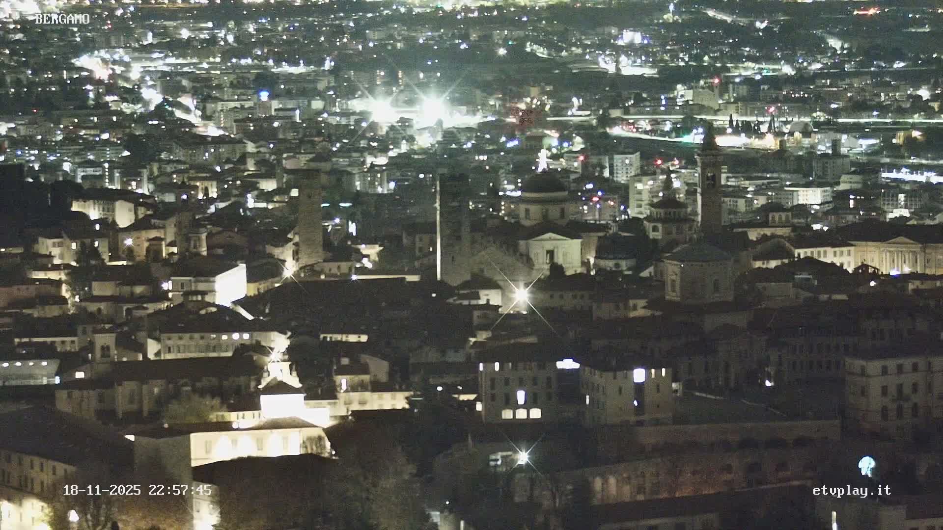 Bergamo City Skyline Live Cam - Bergamo,Lombardy, Italy
