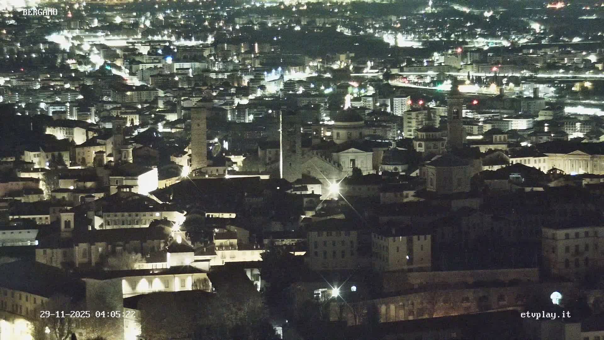Bergamo City Skyline Live Cam - Bergamo,Lombardy, Italy