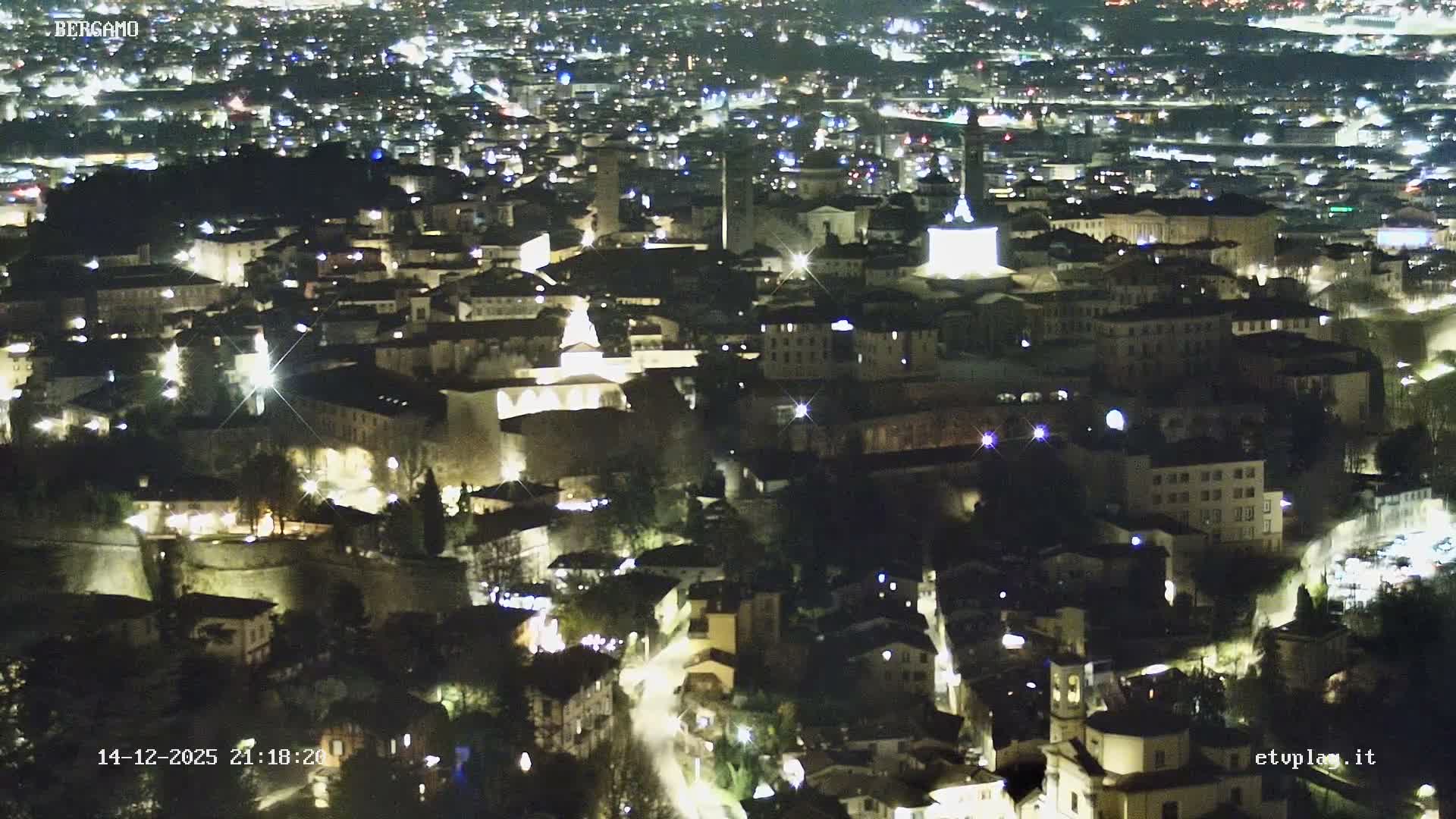 Bergamo City Skyline Live Cam - Bergamo,Lombardy, Italy