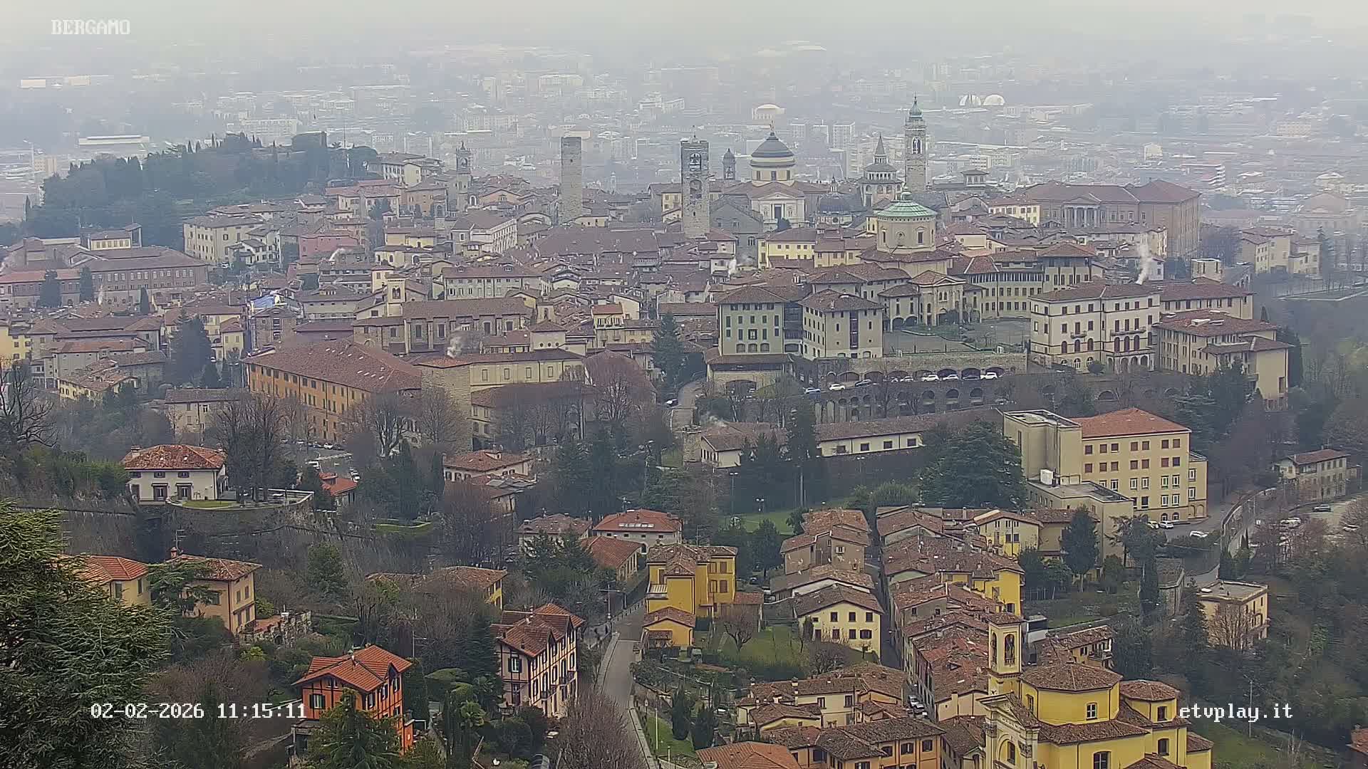 Bergamo City Skyline Live Cam - Bergamo,Lombardy, Italy