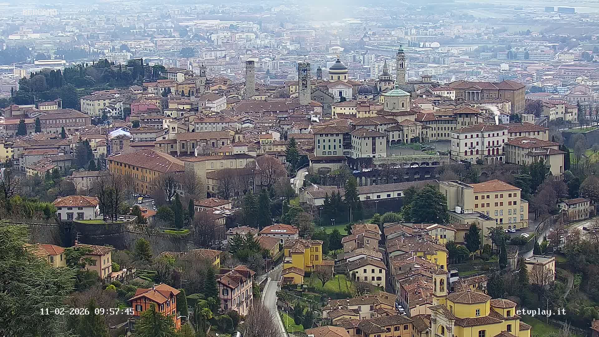 Bergamo City Skyline Live Cam - Bergamo,Lombardy, Italy