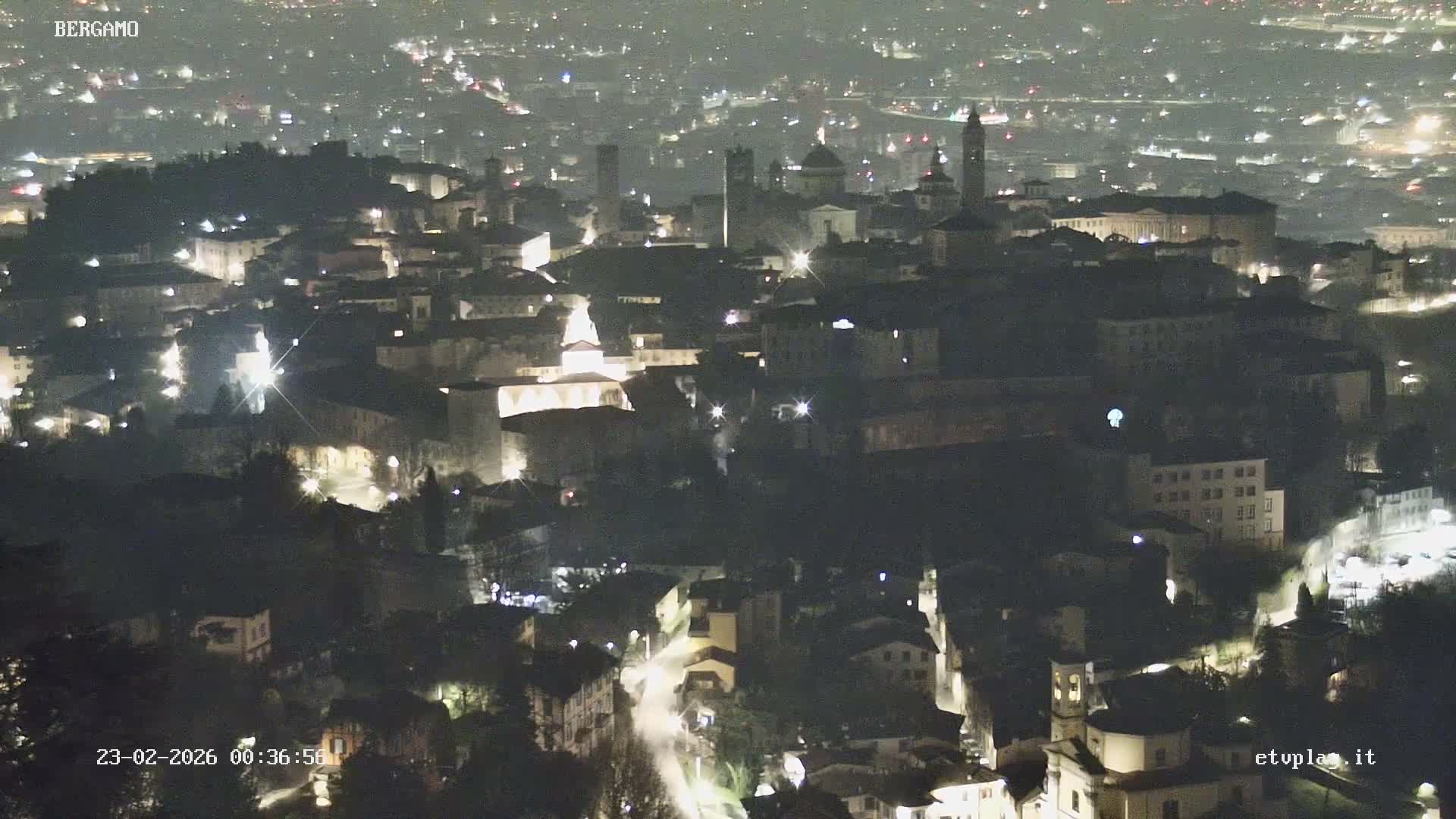 Bergamo City Skyline Live Cam - Bergamo,Lombardy, Italy