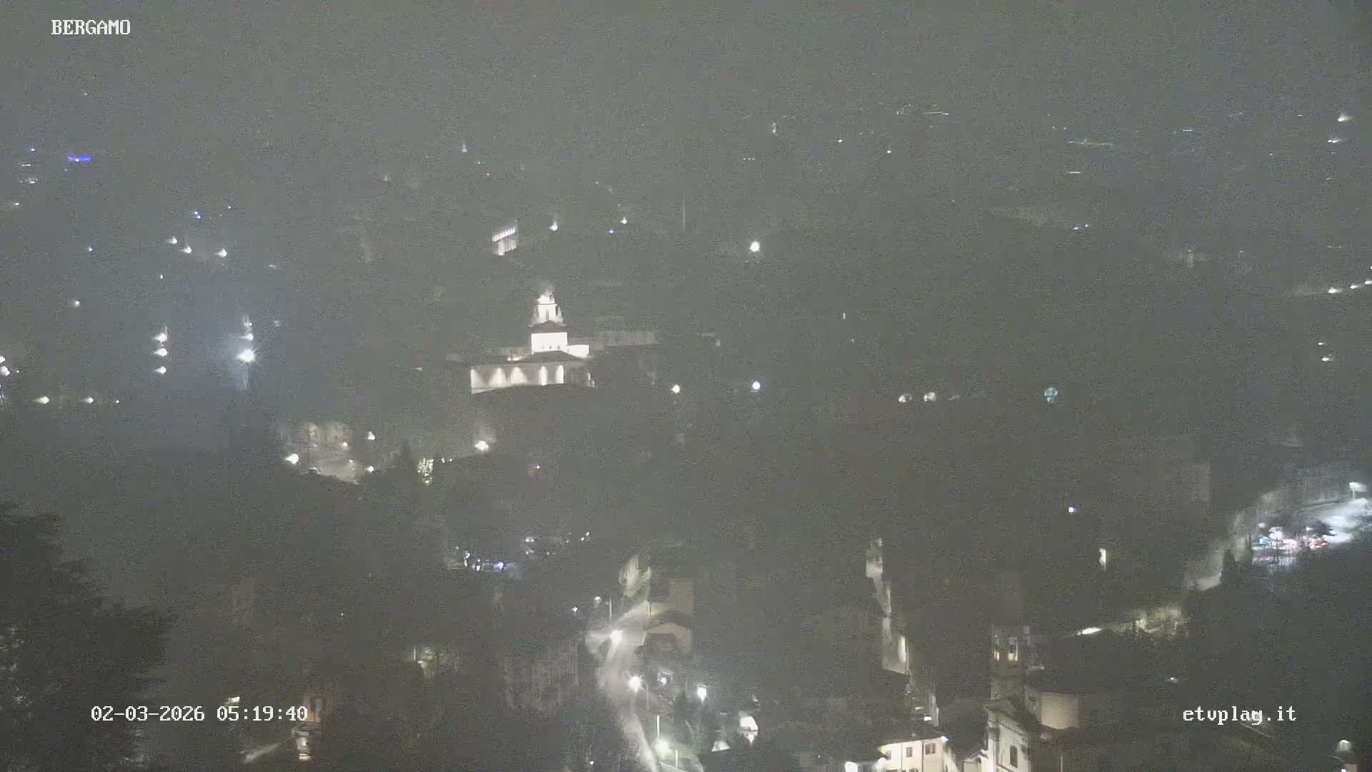Bergamo City Skyline Live Cam - Bergamo,Lombardy, Italy