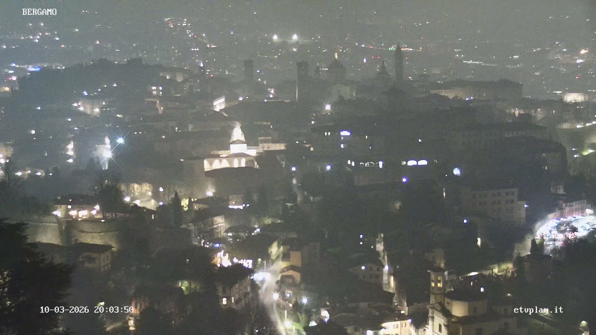 Bergamo City Skyline Live Cam - Bergamo,Lombardy, Italy