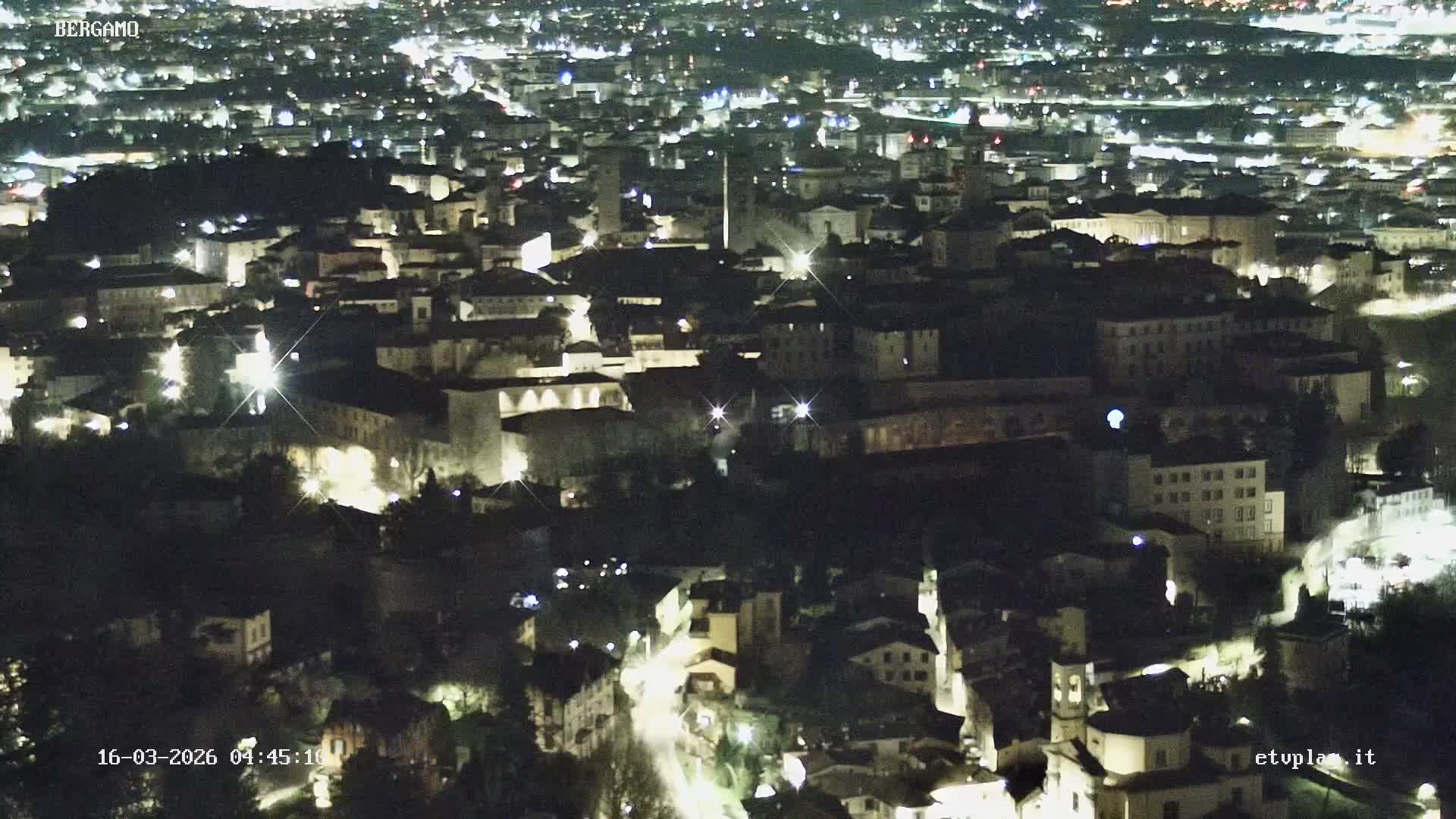 Bergamo City Skyline Live Cam - Bergamo,Lombardy, Italy