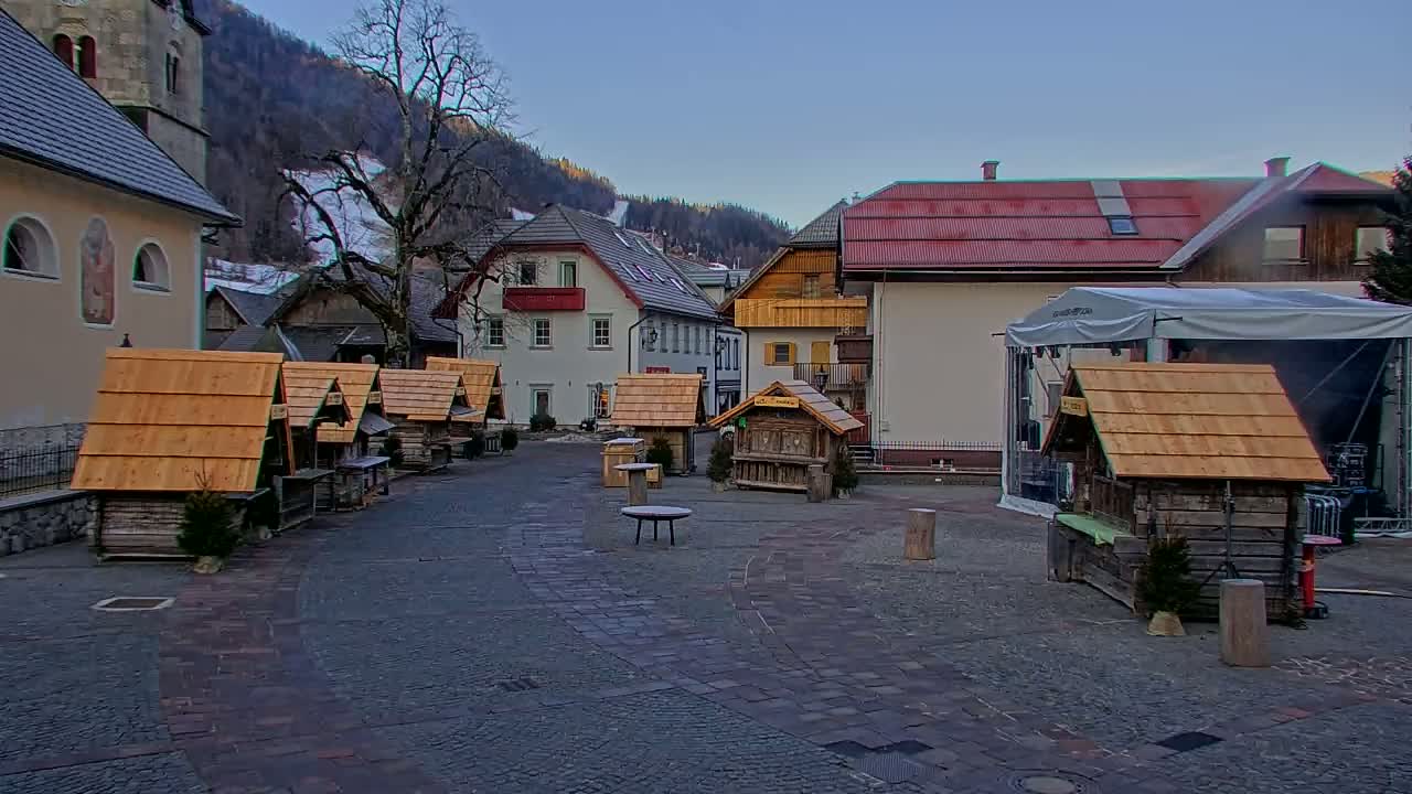 Kranjska Gora Town Center Live Cam - Jesenice, Gorenjska (Upper Carniola), Slovenia