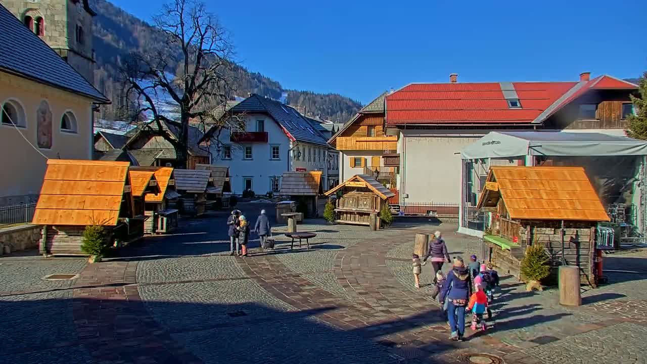 Kranjska Gora Town Center Live Cam - Jesenice, Gorenjska (Upper Carniola), Slovenia