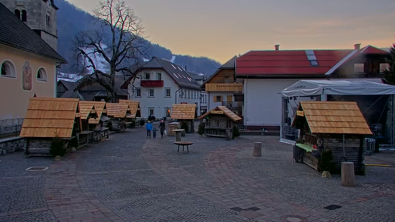 Kranjska Gora Town Center Live Cam - Jesenice, Gorenjska (Upper Carniola), Slovenia