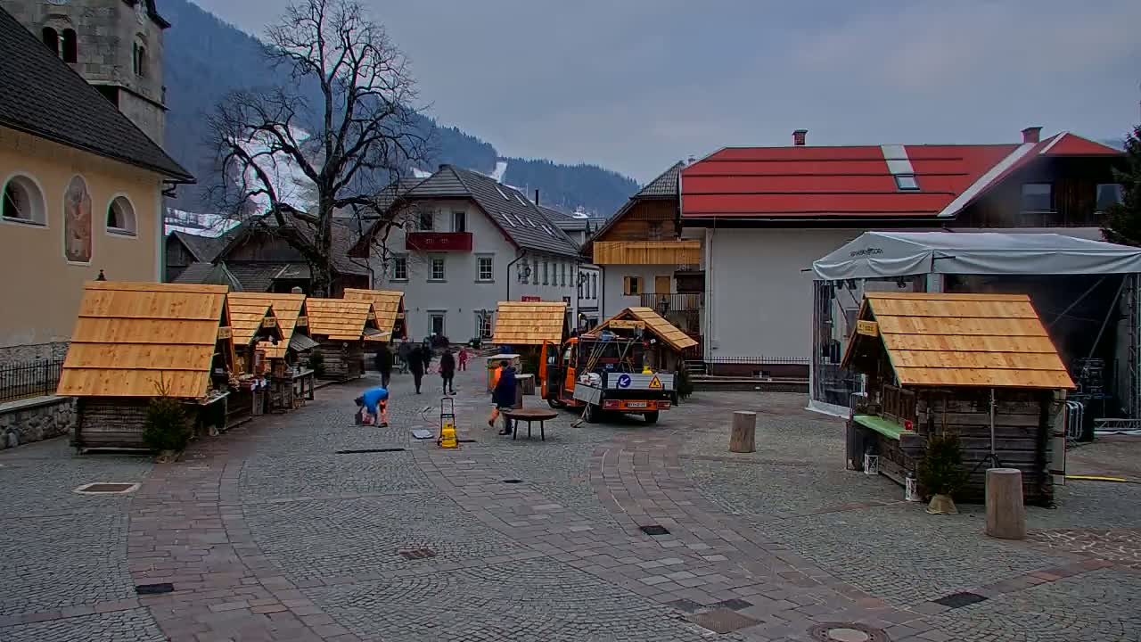 Kranjska Gora Town Center Live Cam - Jesenice, Gorenjska (Upper Carniola), Slovenia