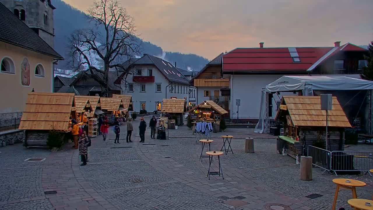 Kranjska Gora Town Center Live Cam - Jesenice, Gorenjska (Upper Carniola), Slovenia