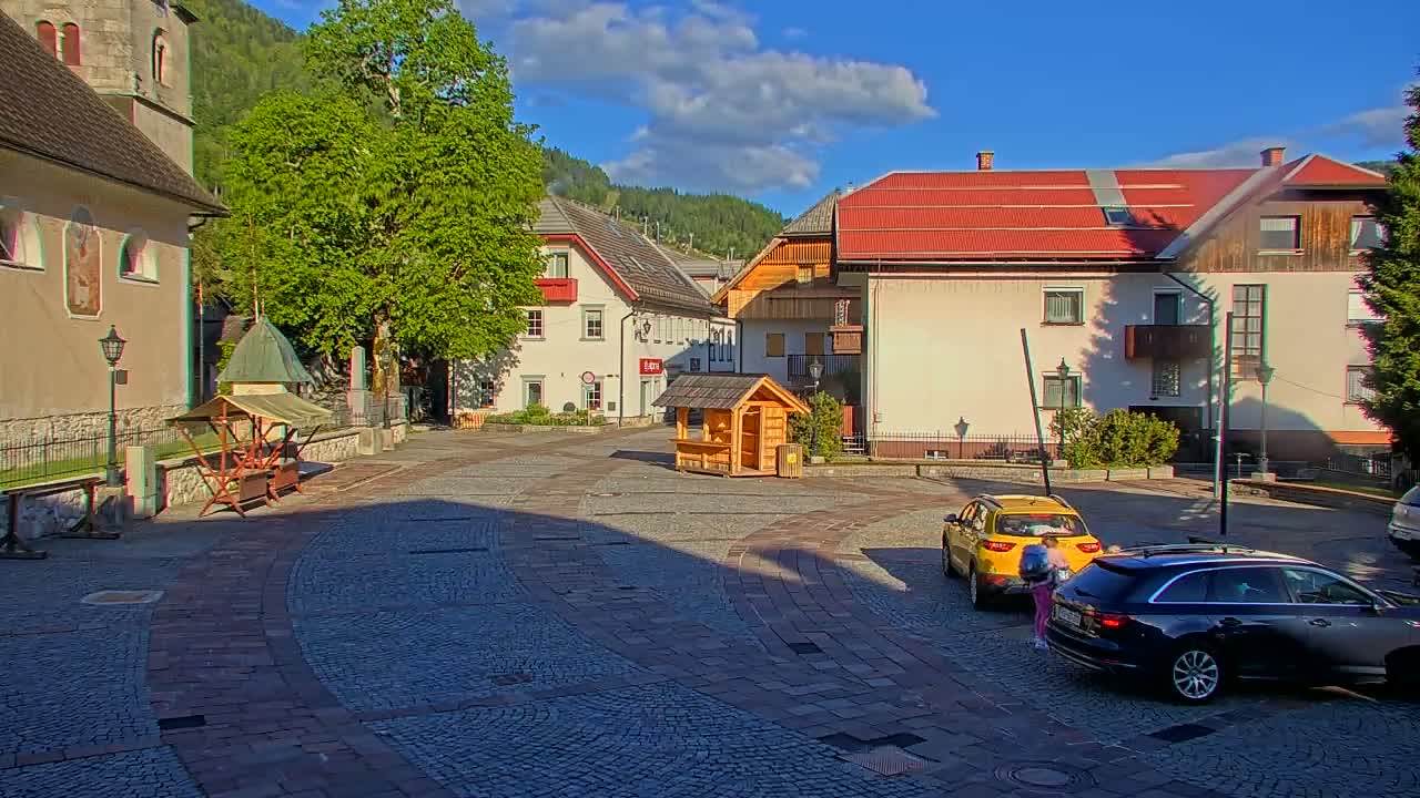 Kranjska Gora Town Center Live Cam - Jesenice, Gorenjska (Upper Carniola), Slovenia