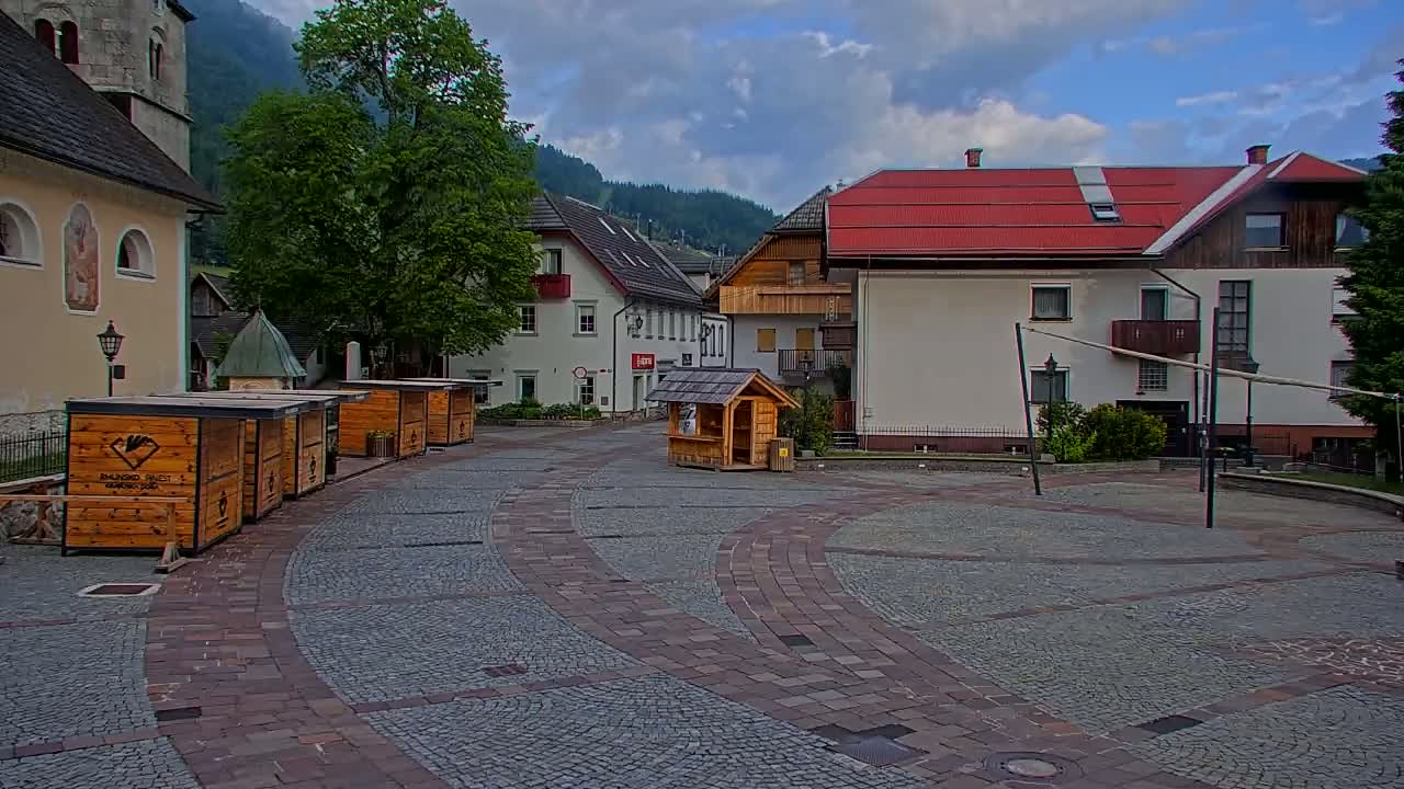 Kranjska Gora Town Center Live Cam - Jesenice, Gorenjska (Upper Carniola), Slovenia