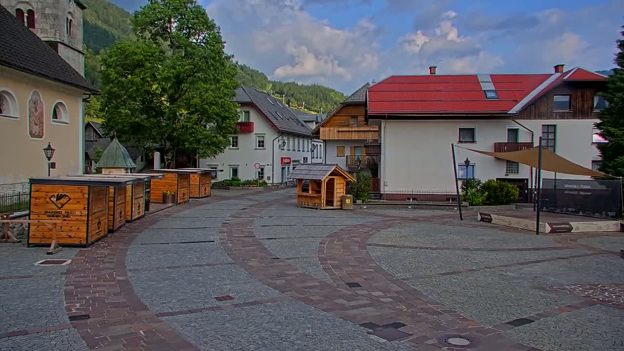 Kranjska Gora Town Center Live Cam - Jesenice, Gorenjska (Upper Carniola), Slovenia