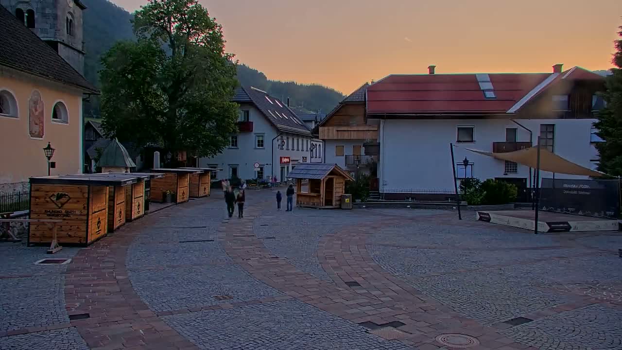 Kranjska Gora Town Center Live Cam - Jesenice, Gorenjska (Upper Carniola), Slovenia