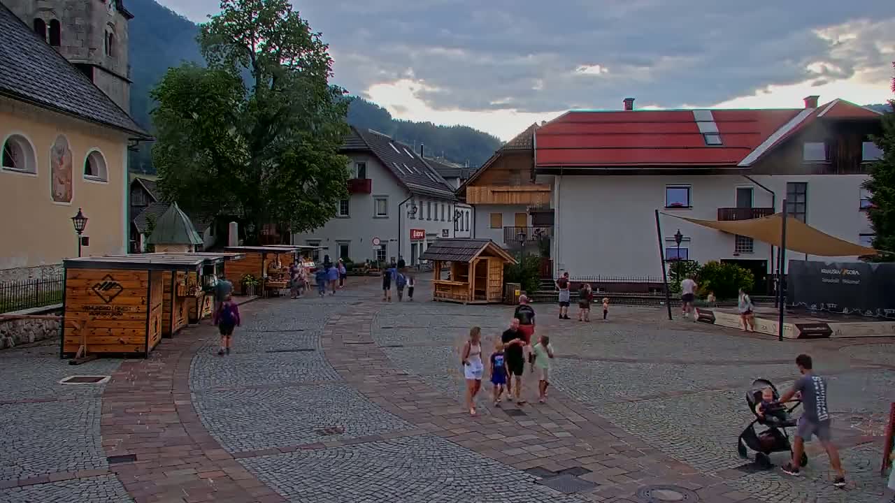 Kranjska Gora Town Center Live Cam - Jesenice, Gorenjska (Upper Carniola), Slovenia
