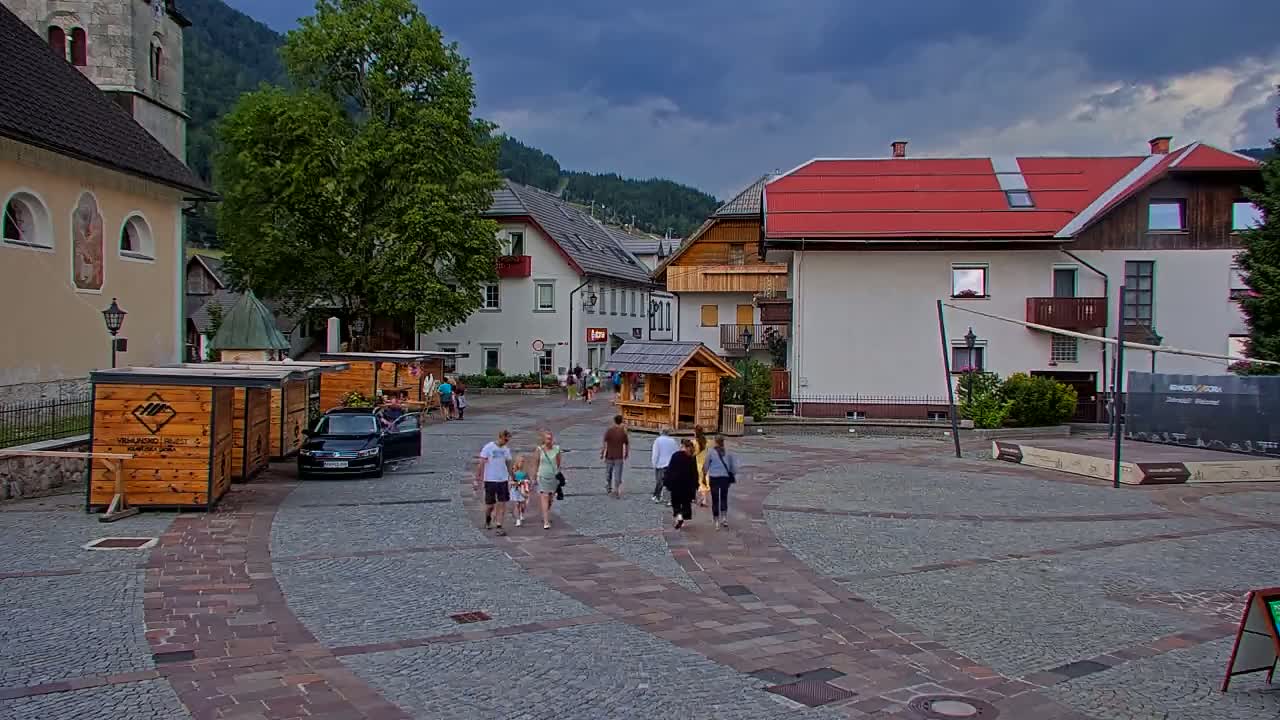 Kranjska Gora Town Center Live Cam - Jesenice, Gorenjska (Upper Carniola), Slovenia
