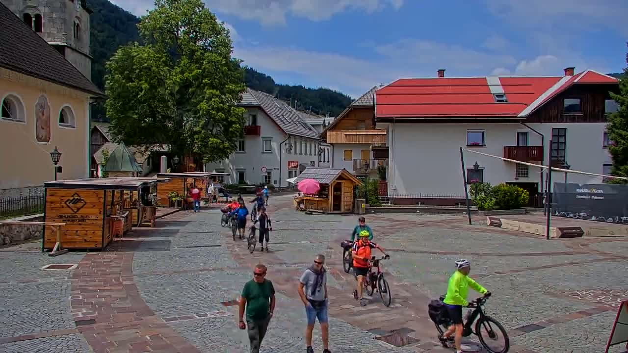 Kranjska Gora Town Center Live Cam - Jesenice, Gorenjska (Upper Carniola), Slovenia