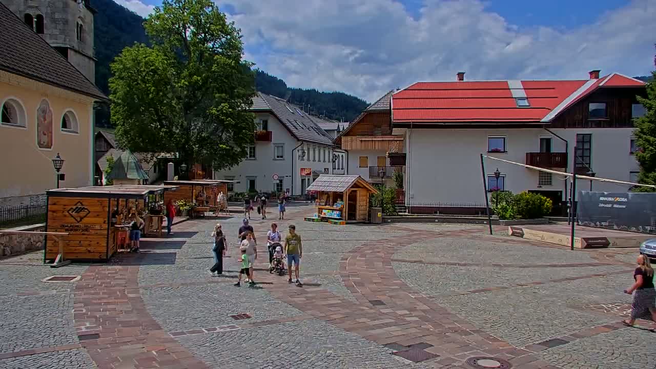 Kranjska Gora Town Center Live Cam - Jesenice, Gorenjska (Upper Carniola), Slovenia