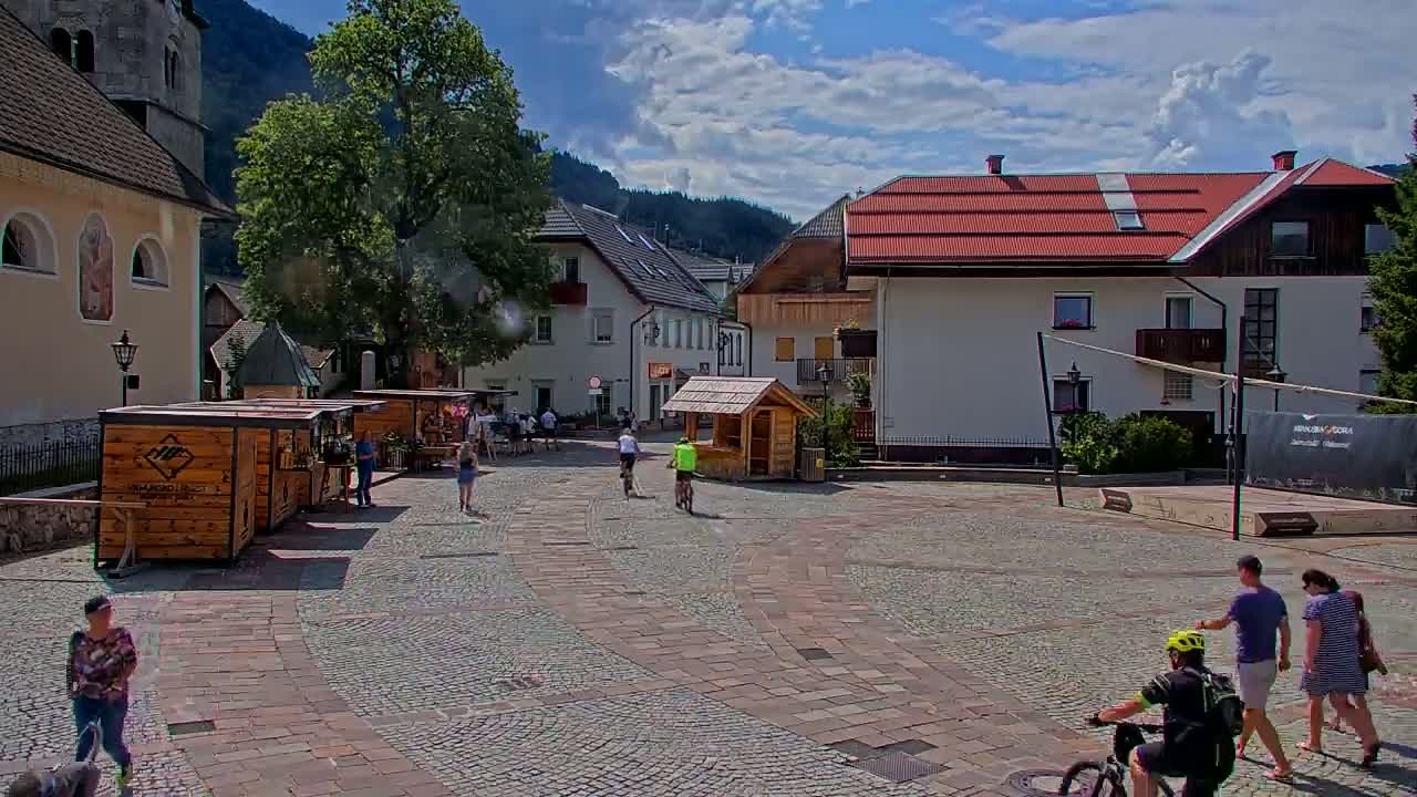 Kranjska Gora Town Center Live Cam - Jesenice, Gorenjska (Upper Carniola), Slovenia