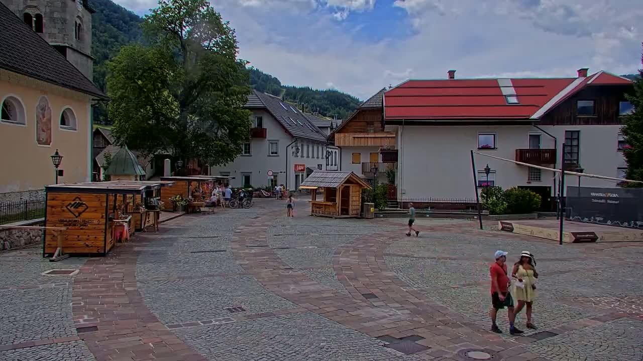 Kranjska Gora Town Center Live Cam - Jesenice, Gorenjska (Upper Carniola), Slovenia