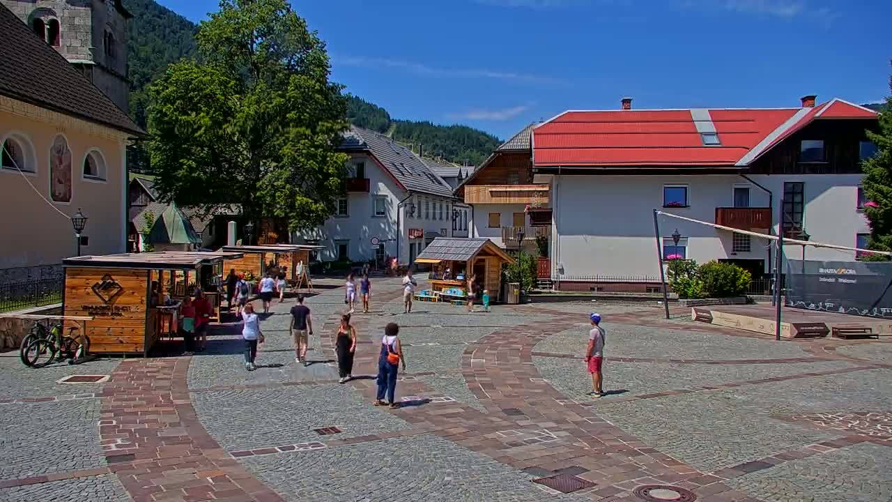 Kranjska Gora Town Center Live Cam - Jesenice, Gorenjska (Upper Carniola), Slovenia