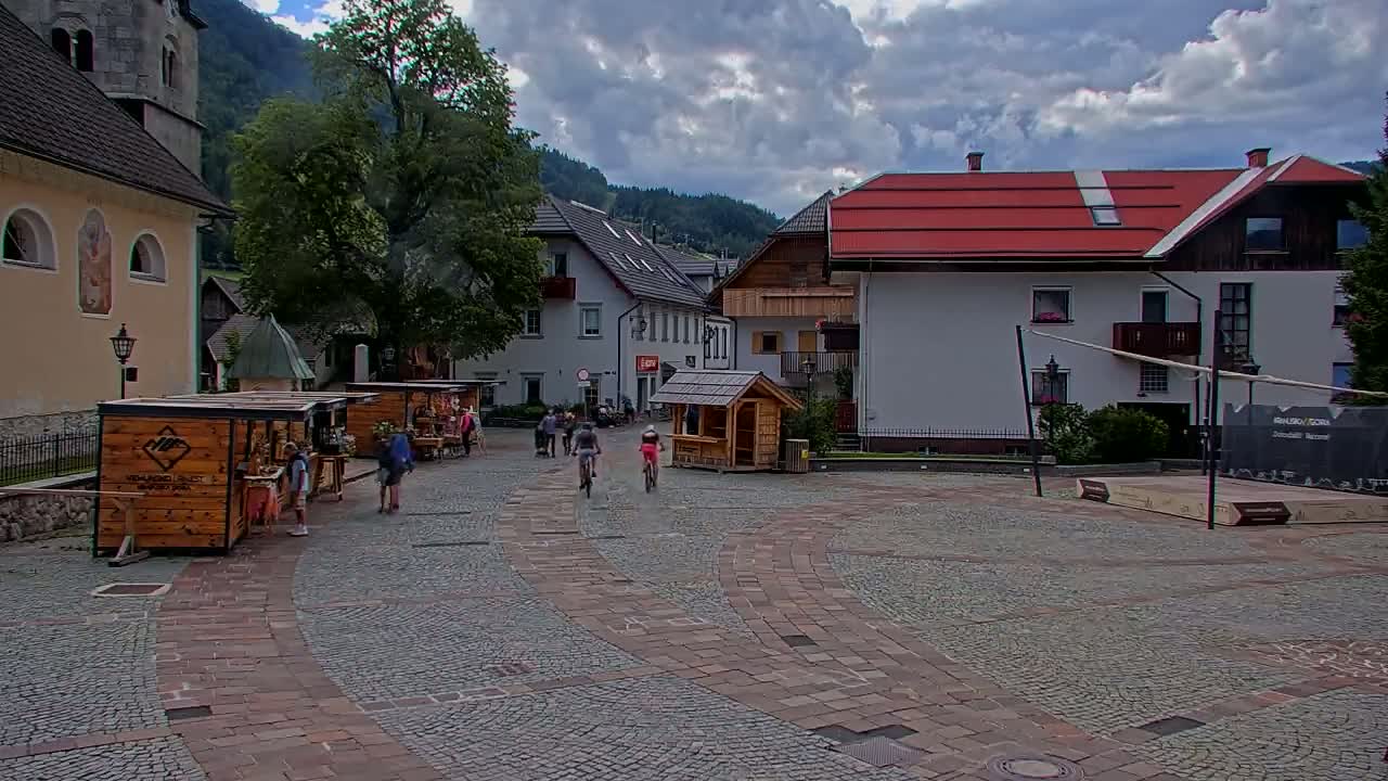 Kranjska Gora Town Center Live Cam - Jesenice, Gorenjska (Upper Carniola), Slovenia