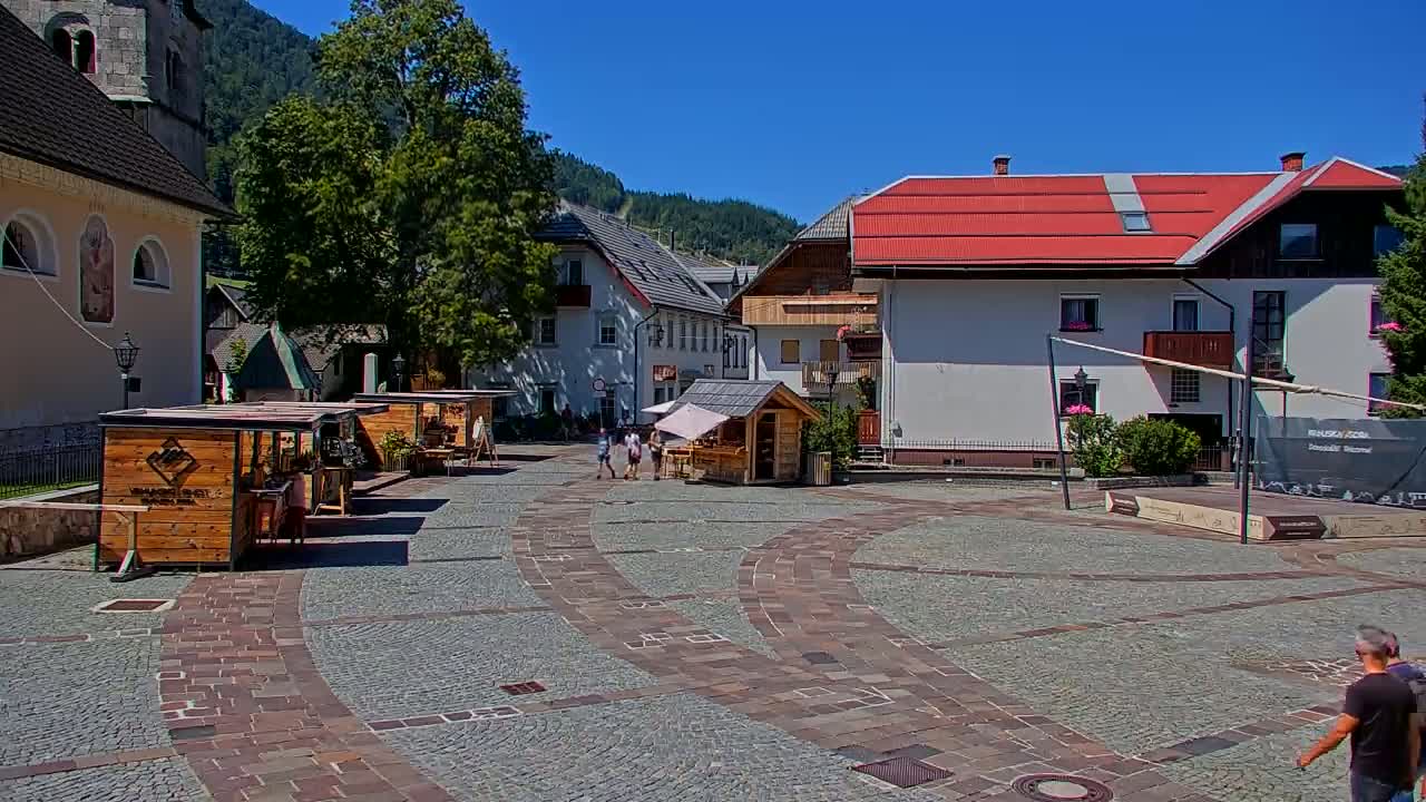 Kranjska Gora Town Center Live Cam - Jesenice, Gorenjska (Upper Carniola), Slovenia