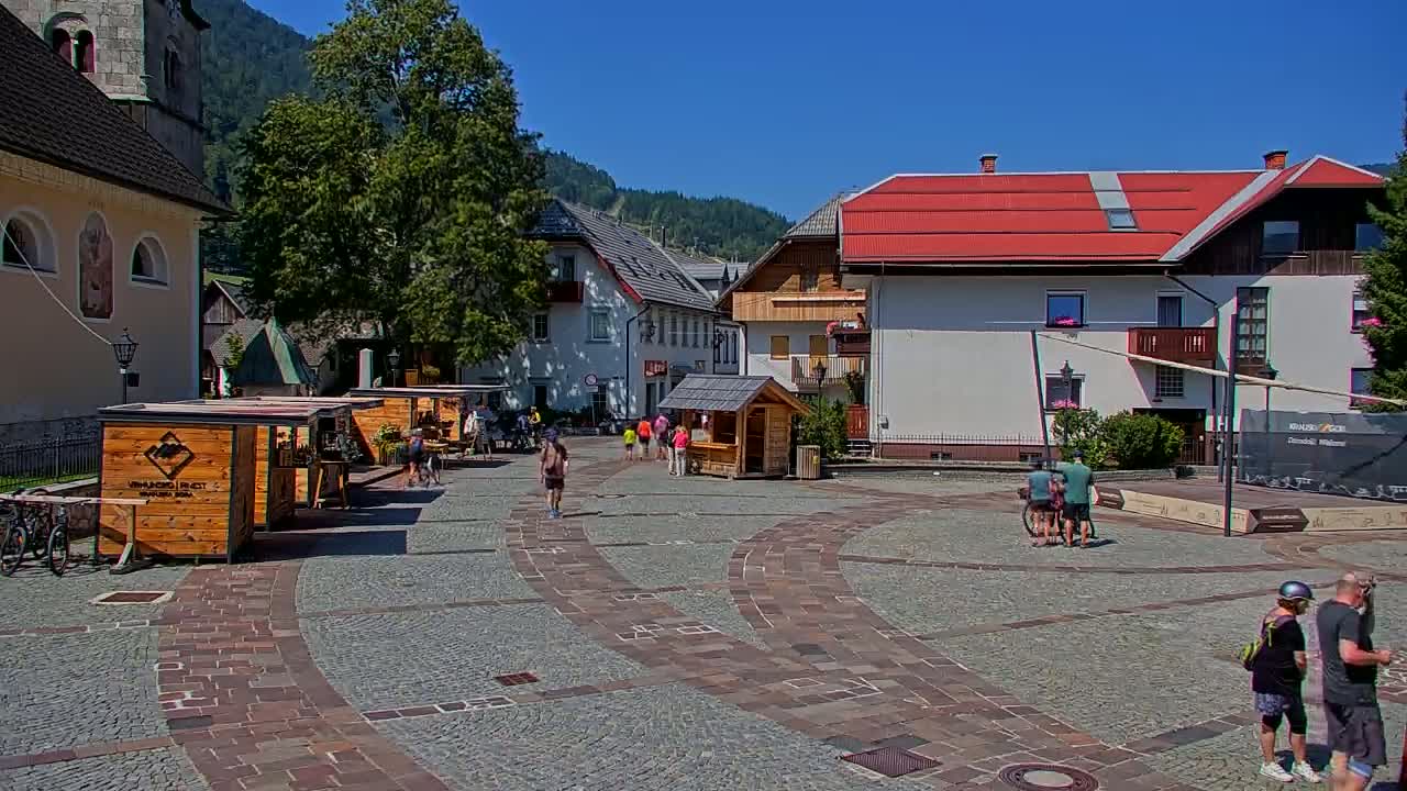 Kranjska Gora Town Center Live Cam - Jesenice, Gorenjska (Upper Carniola), Slovenia