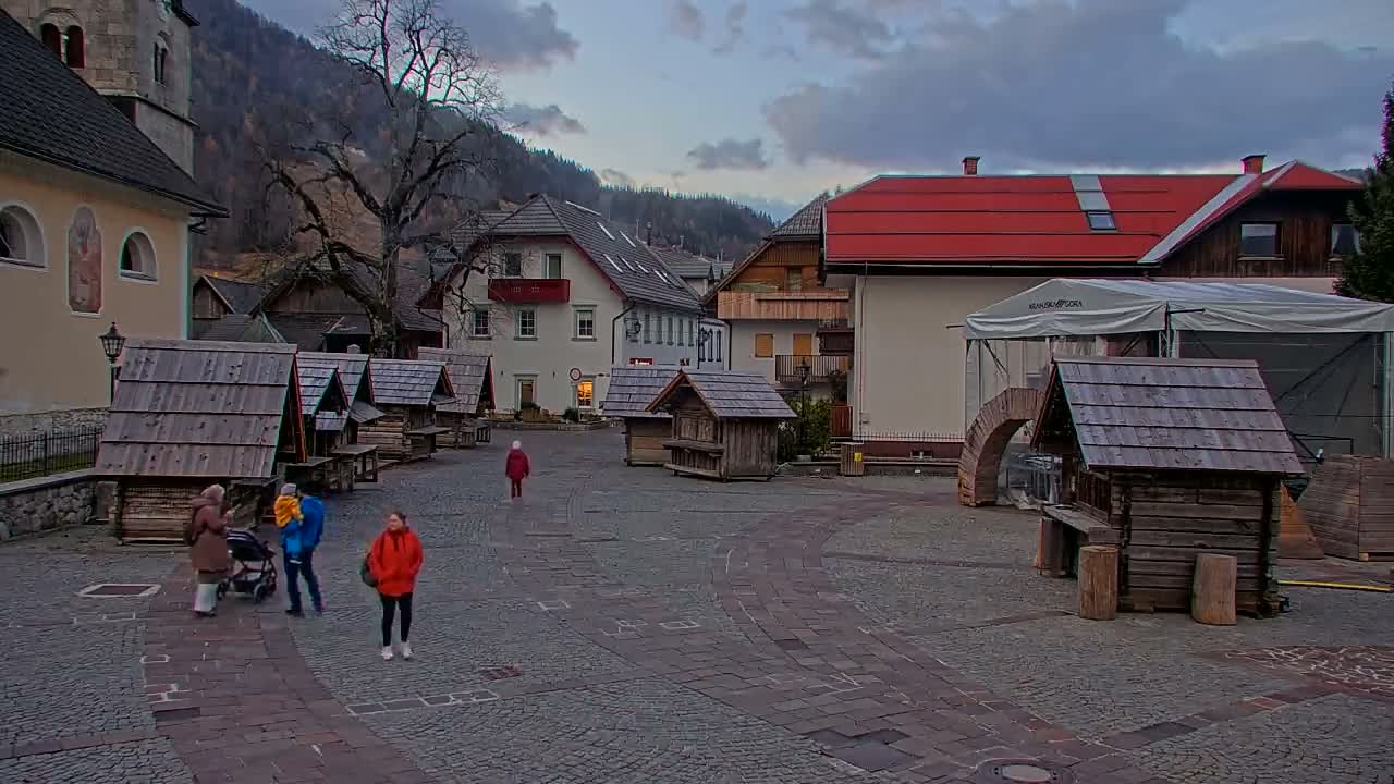 Kranjska Gora Town Center Live Cam - Jesenice, Gorenjska (Upper Carniola), Slovenia