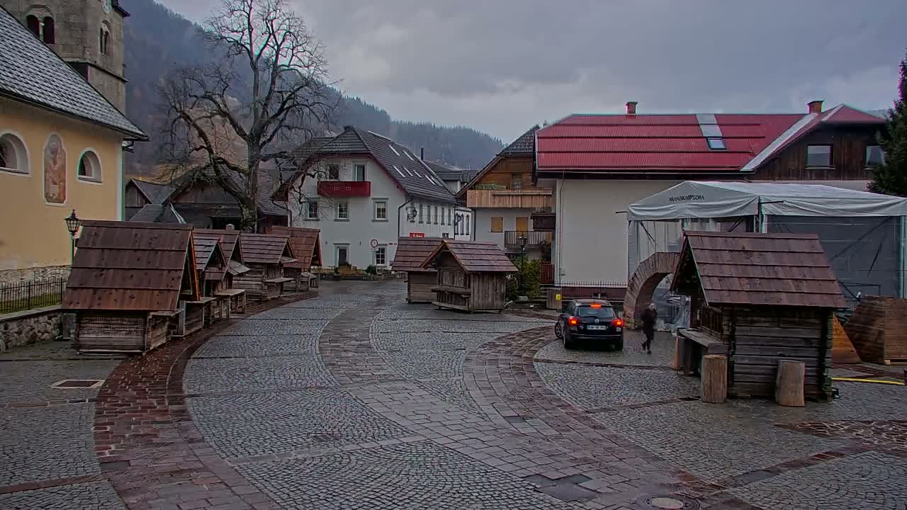Kranjska Gora Town Center Live Cam - Jesenice, Gorenjska (Upper Carniola), Slovenia