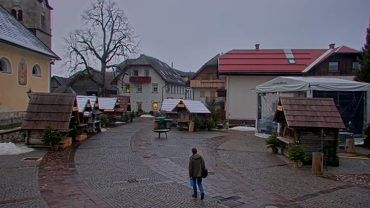 Kranjska Gora Town Center Live Cam - Jesenice, Gorenjska (Upper Carniola), Slovenia
