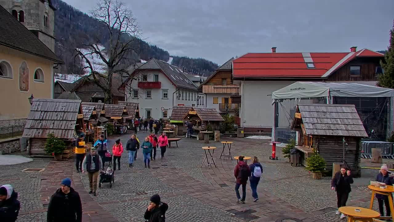 Kranjska Gora Town Center Live Cam - Jesenice, Gorenjska (Upper Carniola), Slovenia