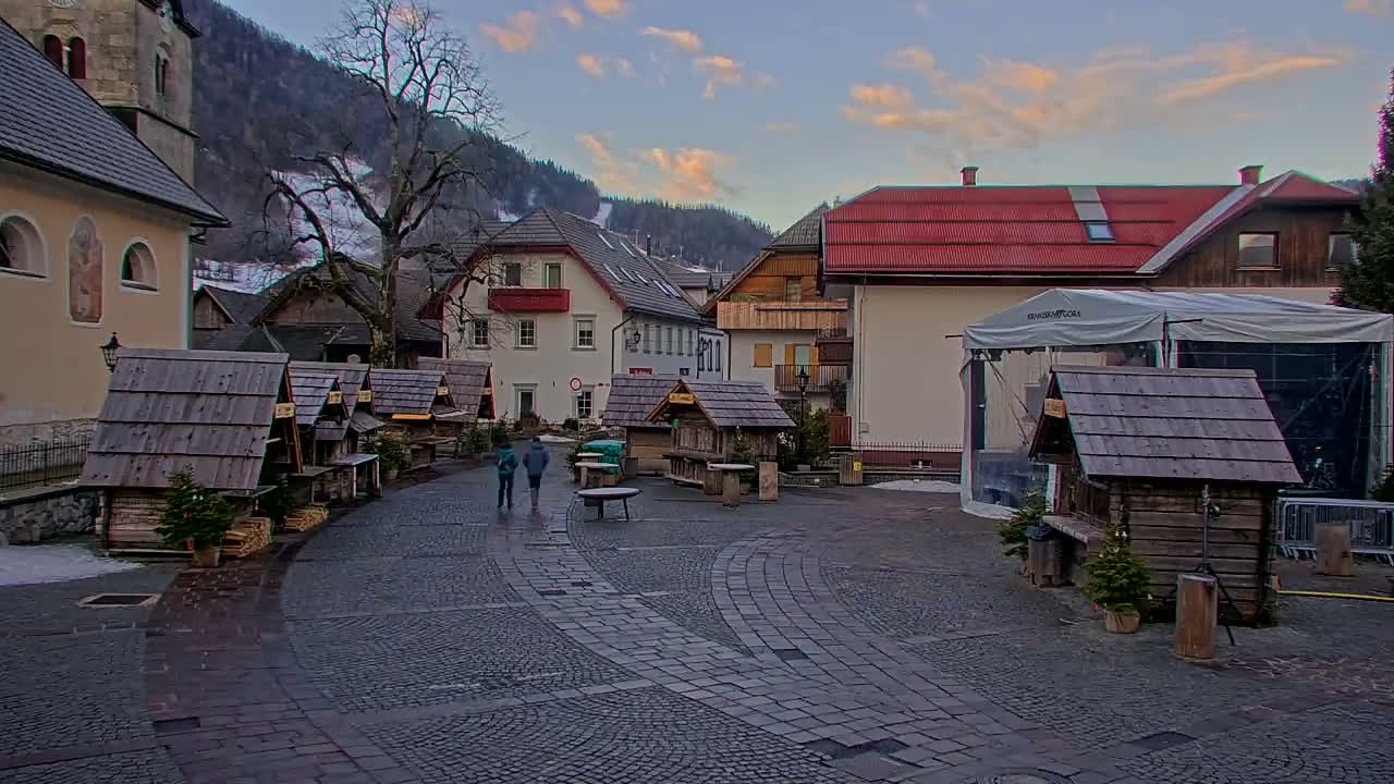 Kranjska Gora Town Center Live Cam - Jesenice, Gorenjska (Upper Carniola), Slovenia