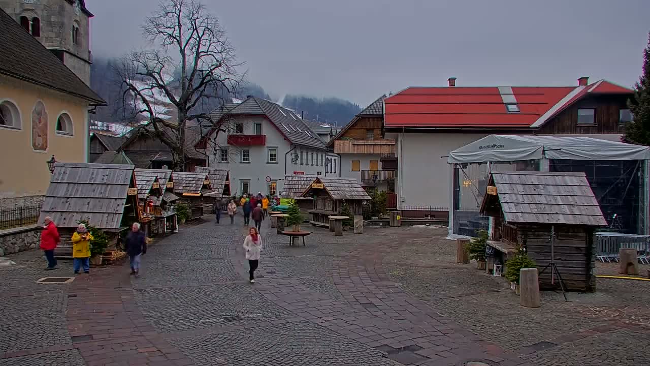 Kranjska Gora Town Center Live Cam - Jesenice, Gorenjska (Upper Carniola), Slovenia