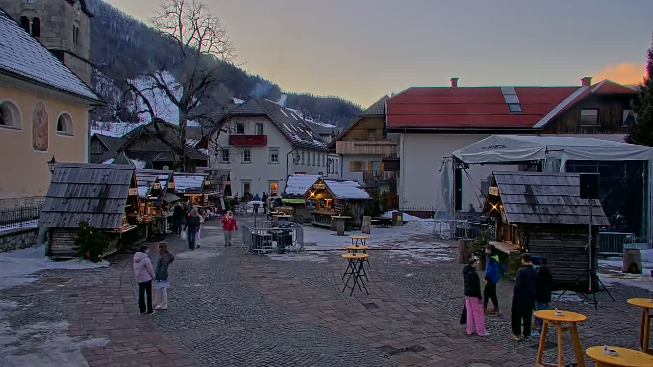 Kranjska Gora Town Center Live Cam - Jesenice, Gorenjska (Upper Carniola), Slovenia