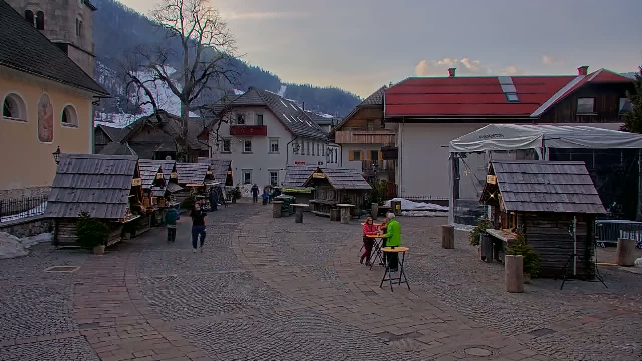 Kranjska Gora Town Center Live Cam - Jesenice, Gorenjska (Upper Carniola), Slovenia