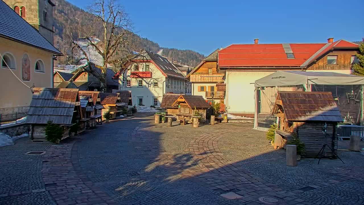 Kranjska Gora Town Center Live Cam - Jesenice, Gorenjska (Upper Carniola), Slovenia