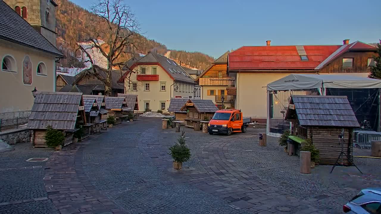 Kranjska Gora Town Center Live Cam - Jesenice, Gorenjska (Upper Carniola), Slovenia
