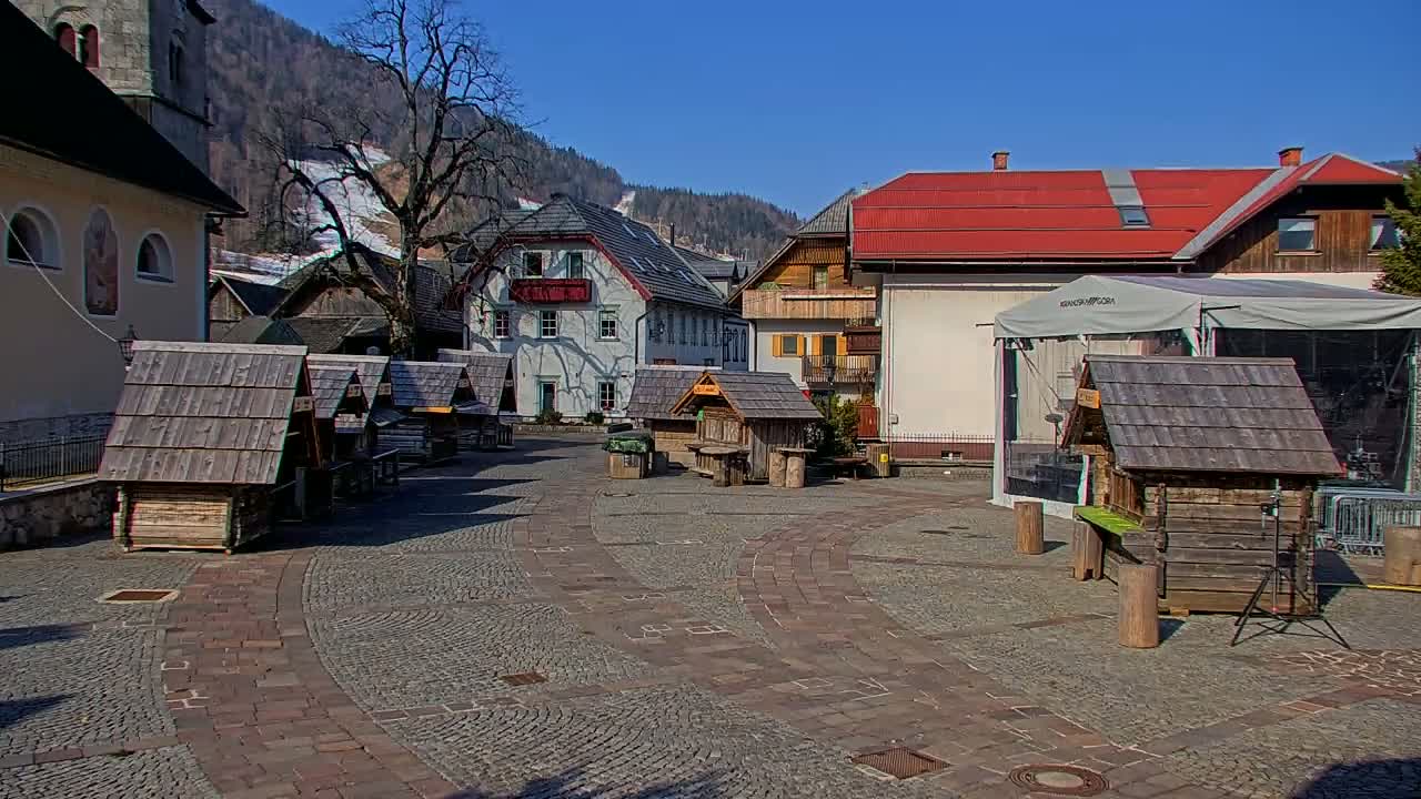 Kranjska Gora Town Center Live Cam - Jesenice, Gorenjska (Upper Carniola), Slovenia