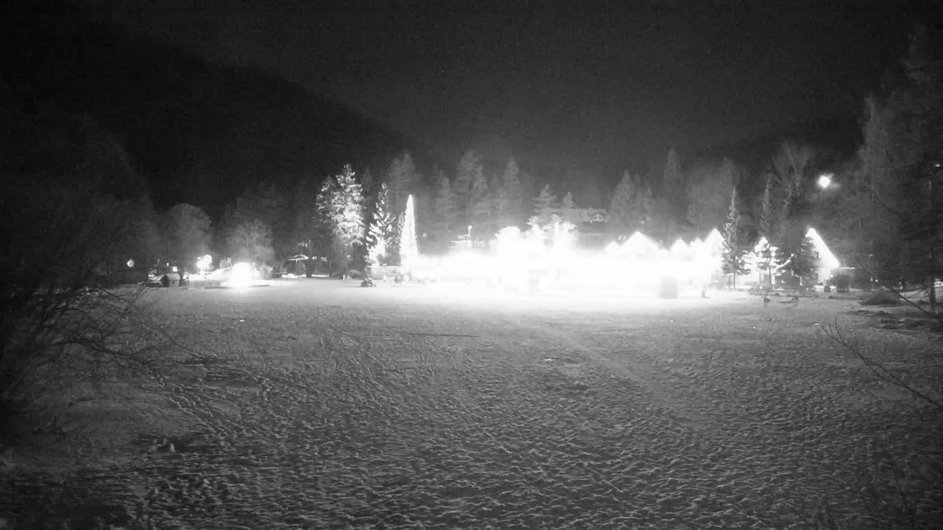 Kranjska Gora, Jezero Jasna Lake Live Cam - Jesenice, Gorenjska (Upper Carniola), Slovenia