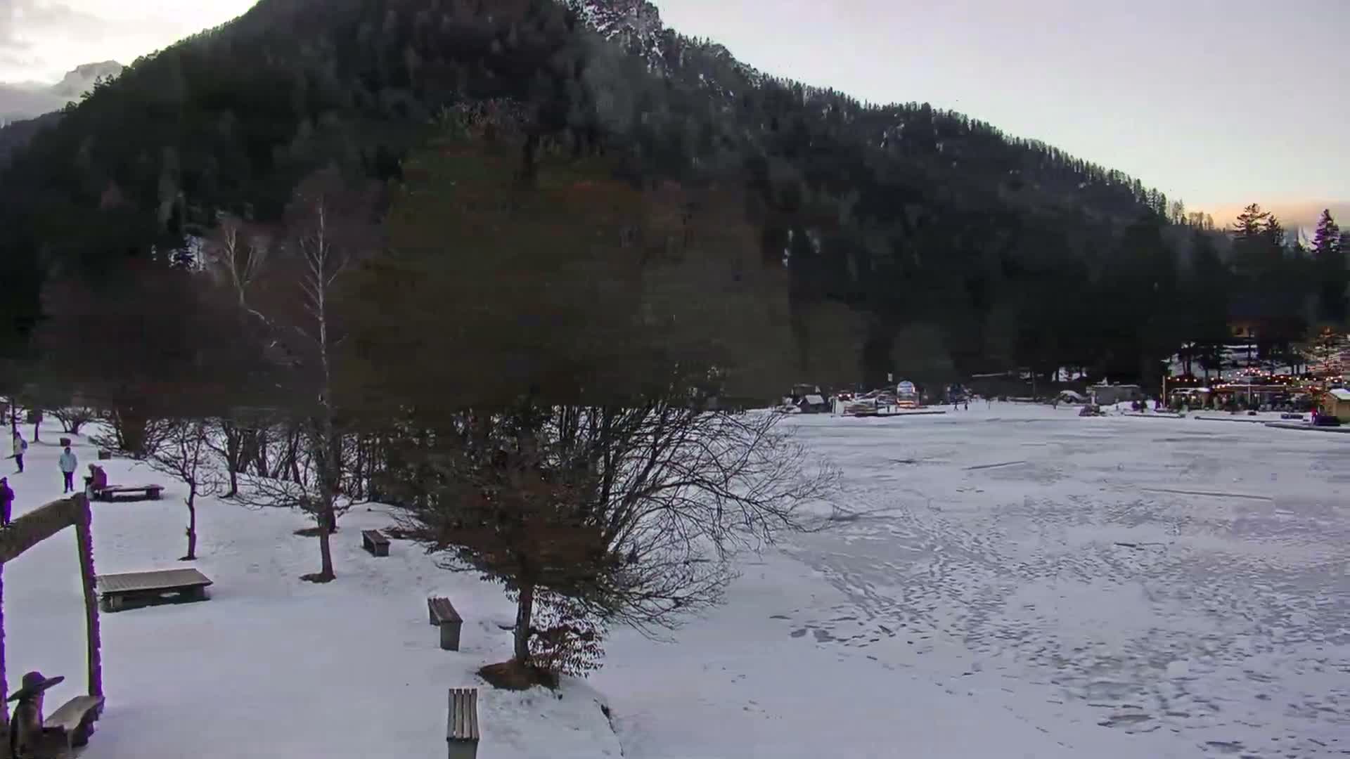 Kranjska Gora, Jezero Jasna Lake Live Cam - Jesenice, Gorenjska (Upper Carniola), Slovenia