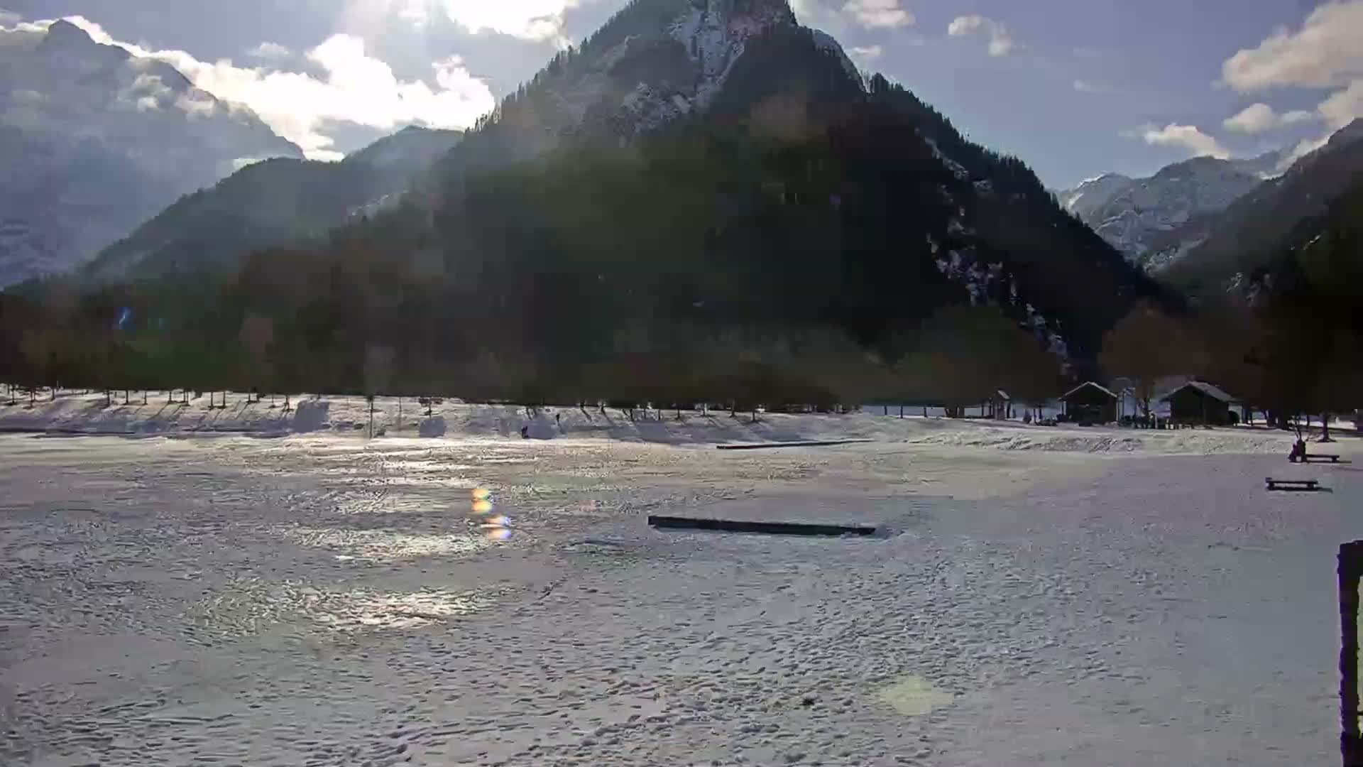 Kranjska Gora, Jezero Jasna Lake Live Cam - Jesenice, Gorenjska (Upper Carniola), Slovenia